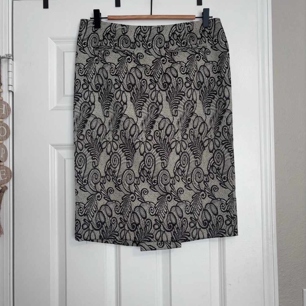 NWT Women's S & D Dillards Black Lace Sophisticated Pencil Skirt Sz 6 - ($99.00)